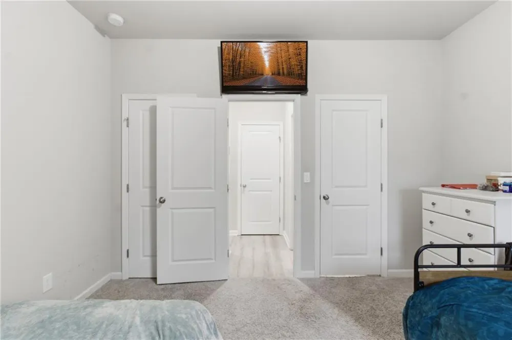 106 Creekside Bluff Way Auburn, GA 30011