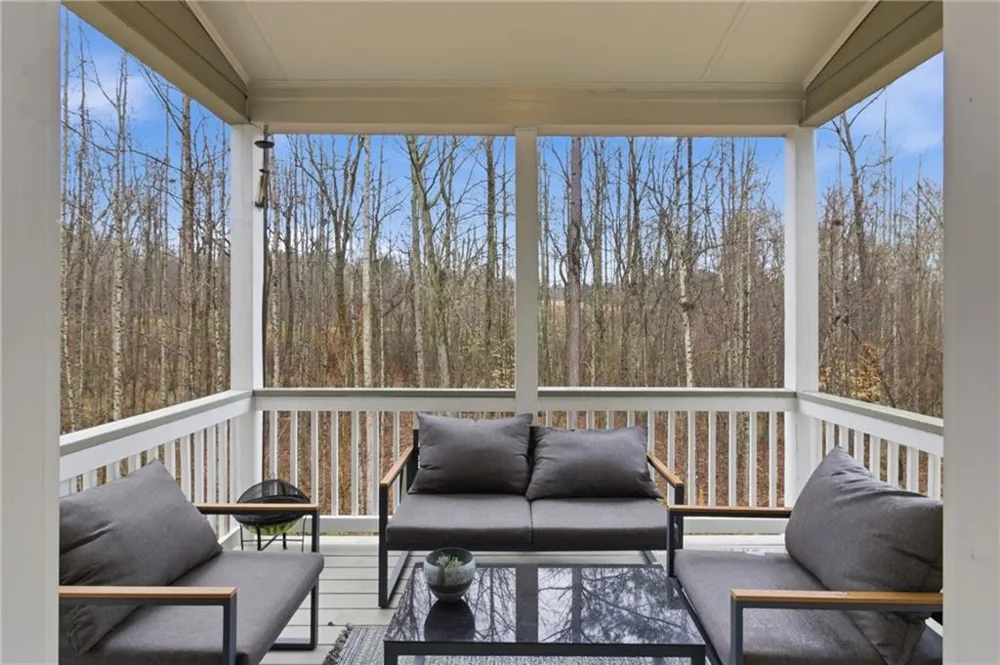 106 Creekside Bluff Way Auburn, GA 30011
