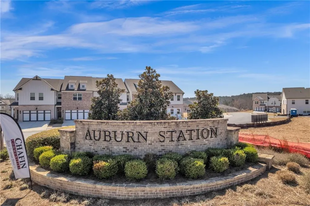 106 Creekside Bluff Way Auburn, GA 30011