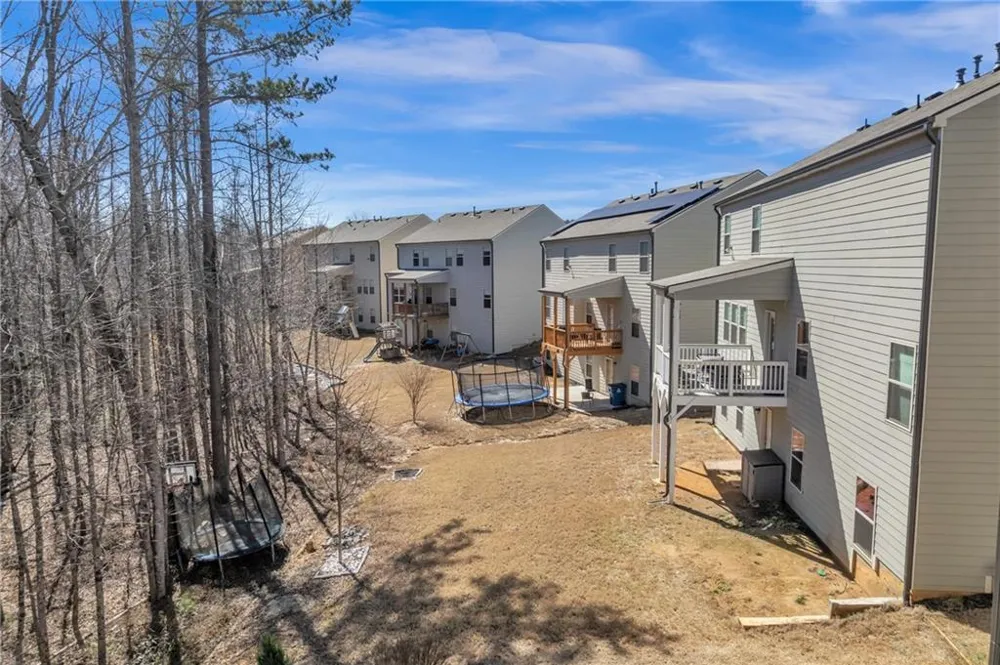 106 Creekside Bluff Way Auburn, GA 30011
