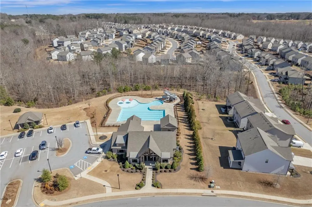 106 Creekside Bluff Way Auburn, GA 30011