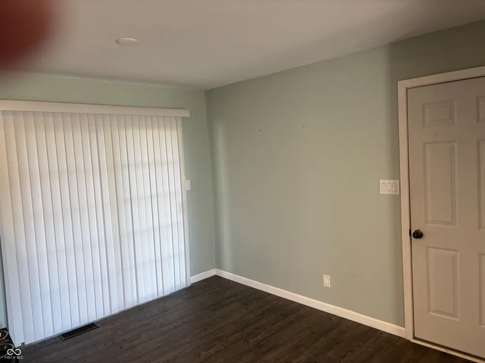 7261 S 250 E Columbus, IN 47201