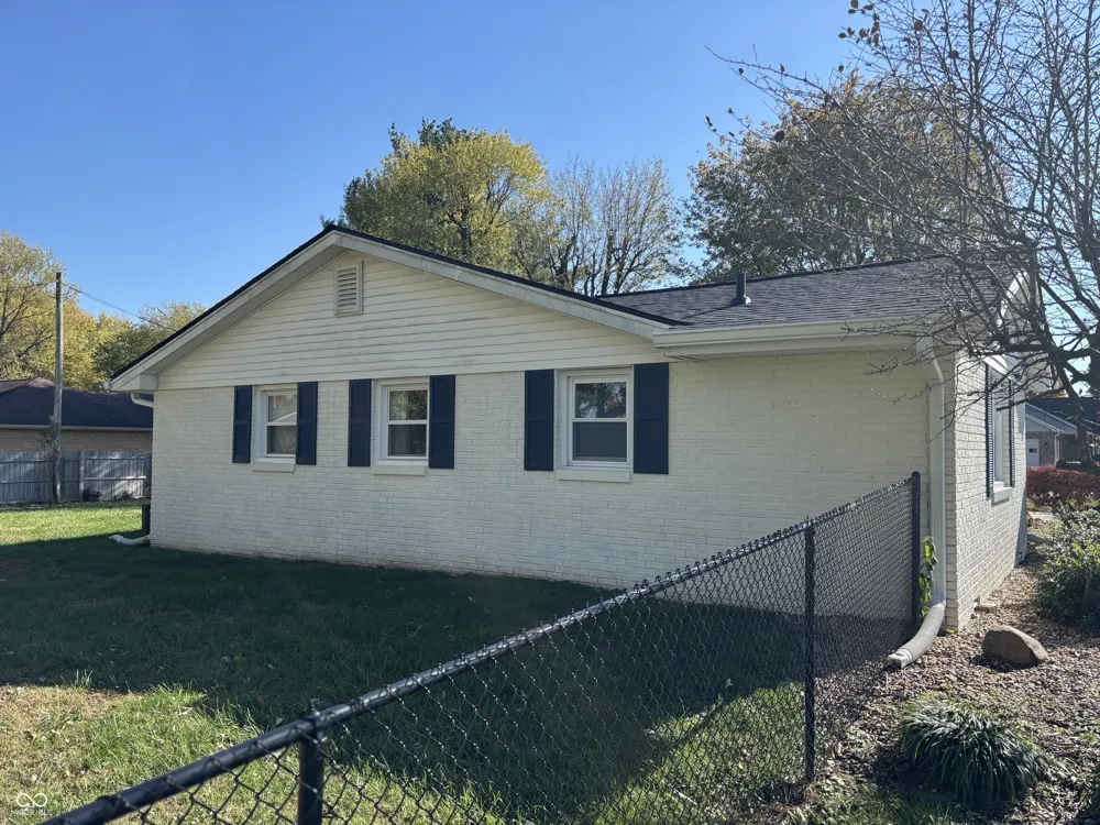 7261 S 250 E Columbus, IN 47201