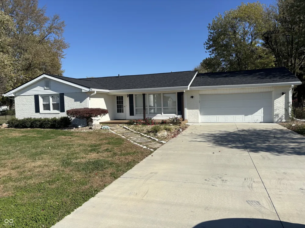 7261 S 250 E Columbus, IN 47201