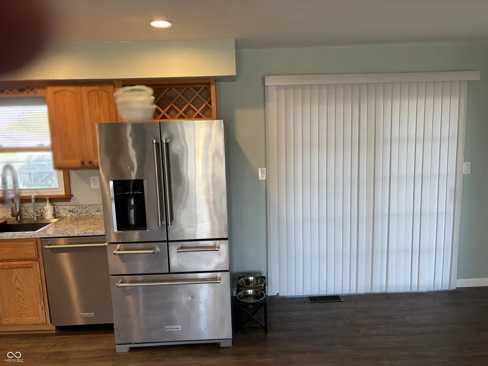 7261 S 250 E Columbus, IN 47201
