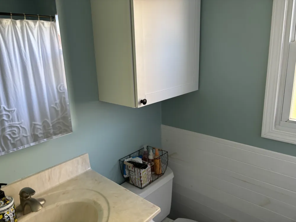 7261 S 250 E Columbus, IN 47201
