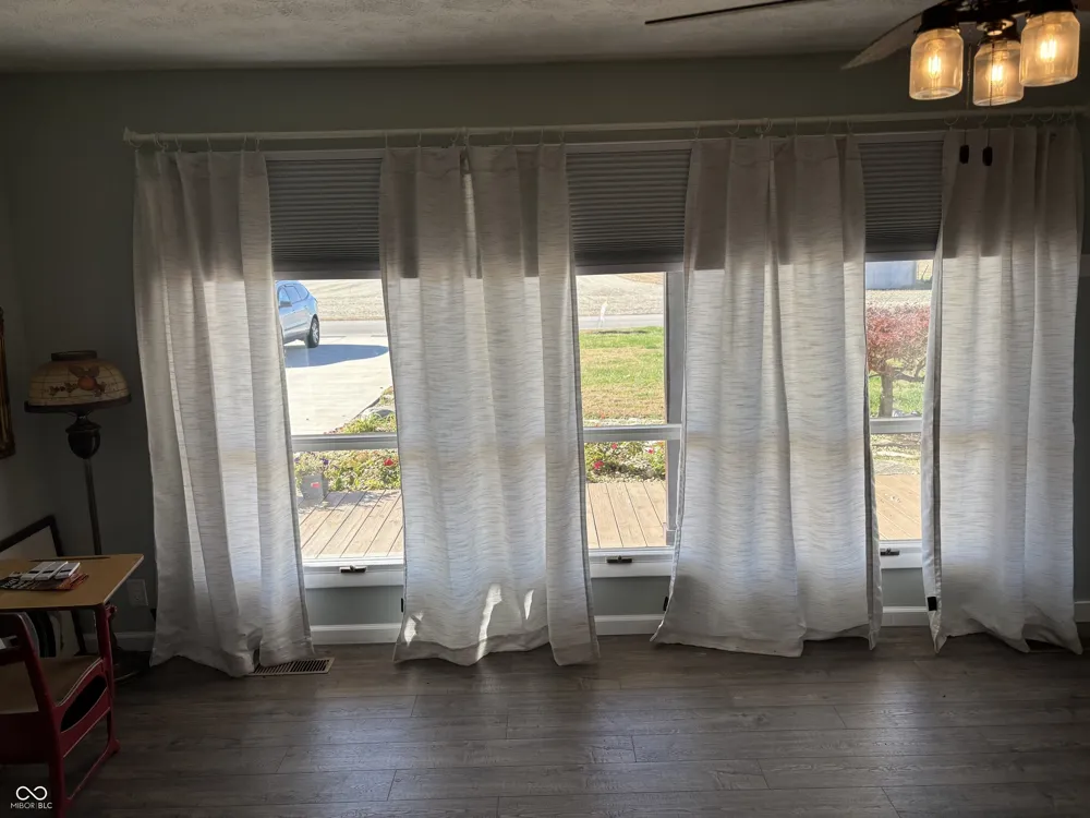 7261 S 250 E Columbus, IN 47201