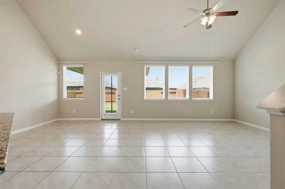 2413 Olancha Drive Rosharon, TX 77583