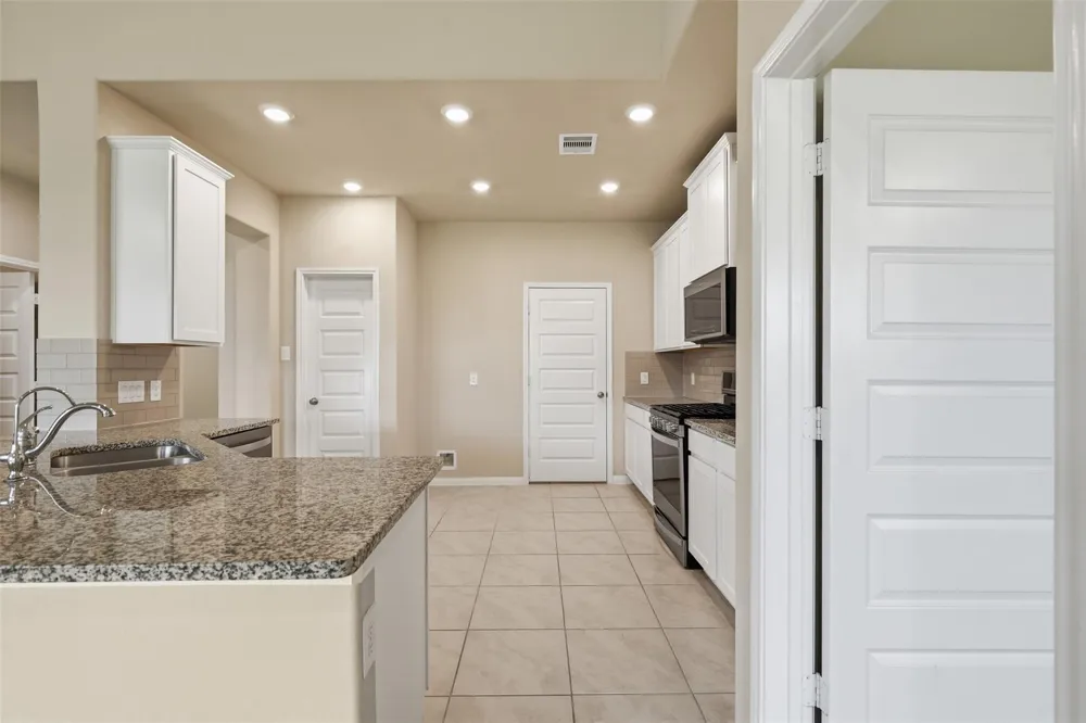 2413 Olancha Drive Rosharon, TX 77583