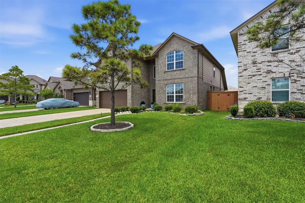 2413 Olancha Drive Rosharon, TX 77583