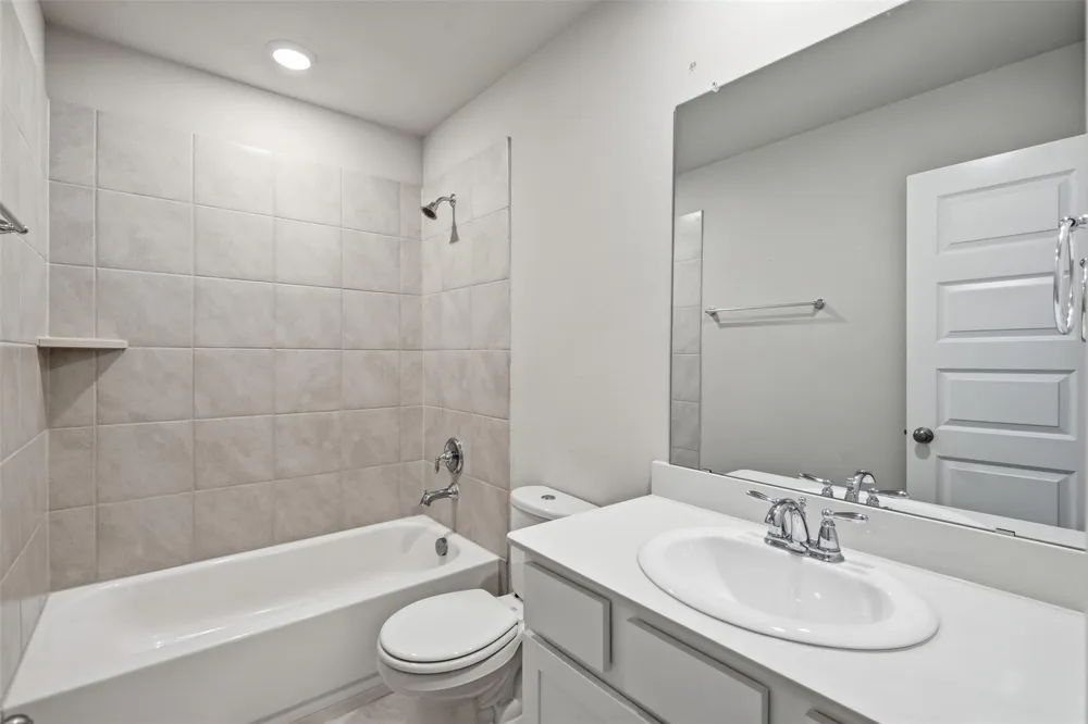 2413 Olancha Drive Rosharon, TX 77583