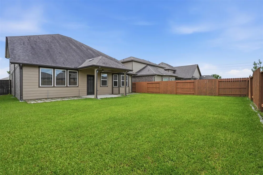 2413 Olancha Drive Rosharon, TX 77583