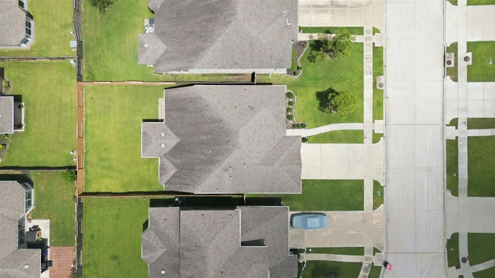 2413 Olancha Drive Rosharon, TX 77583