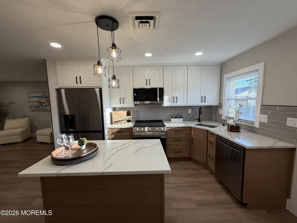 337 Canterbury Court Lakewood, NJ 08701