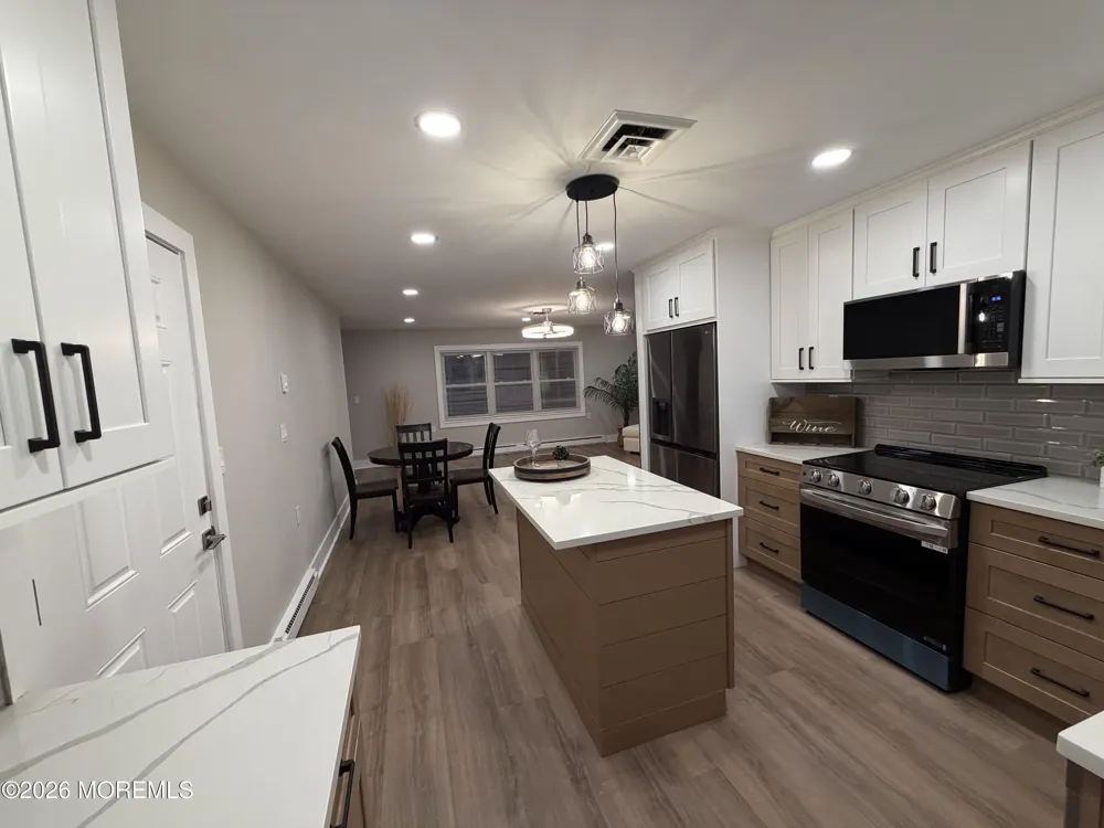 337 Canterbury Court Lakewood, NJ 08701