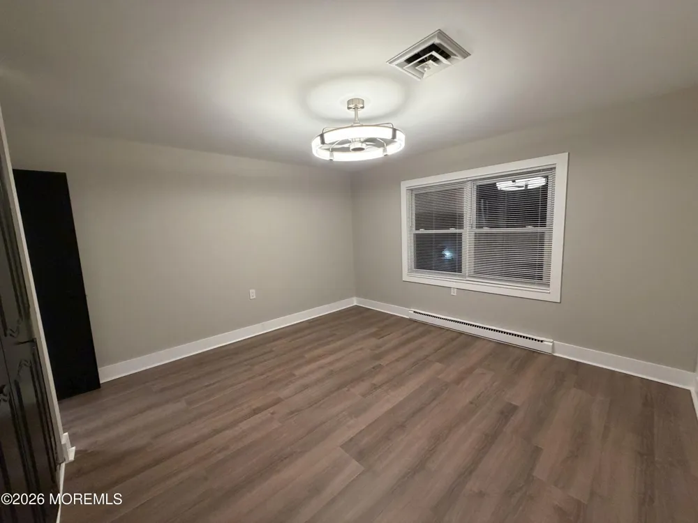 337 Canterbury Court Lakewood, NJ 08701