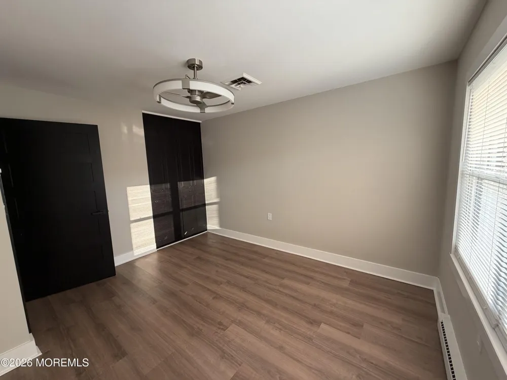337 Canterbury Court Lakewood, NJ 08701