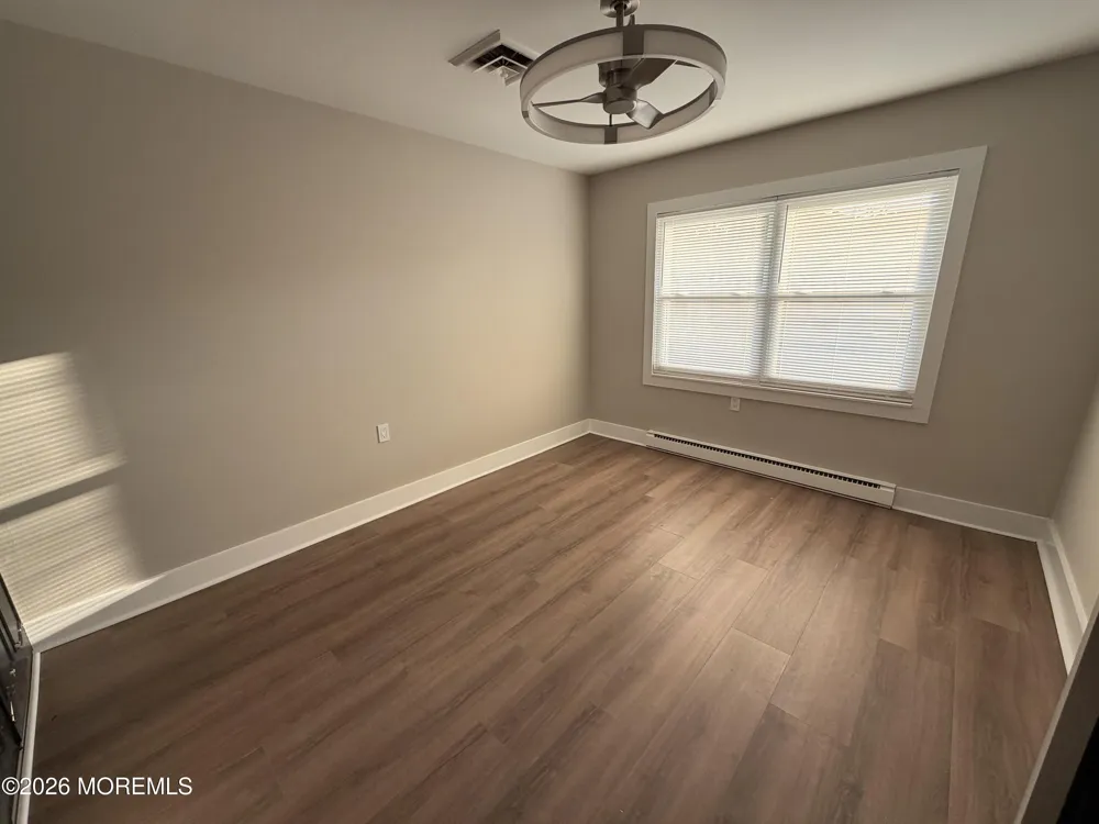 337 Canterbury Court Lakewood, NJ 08701