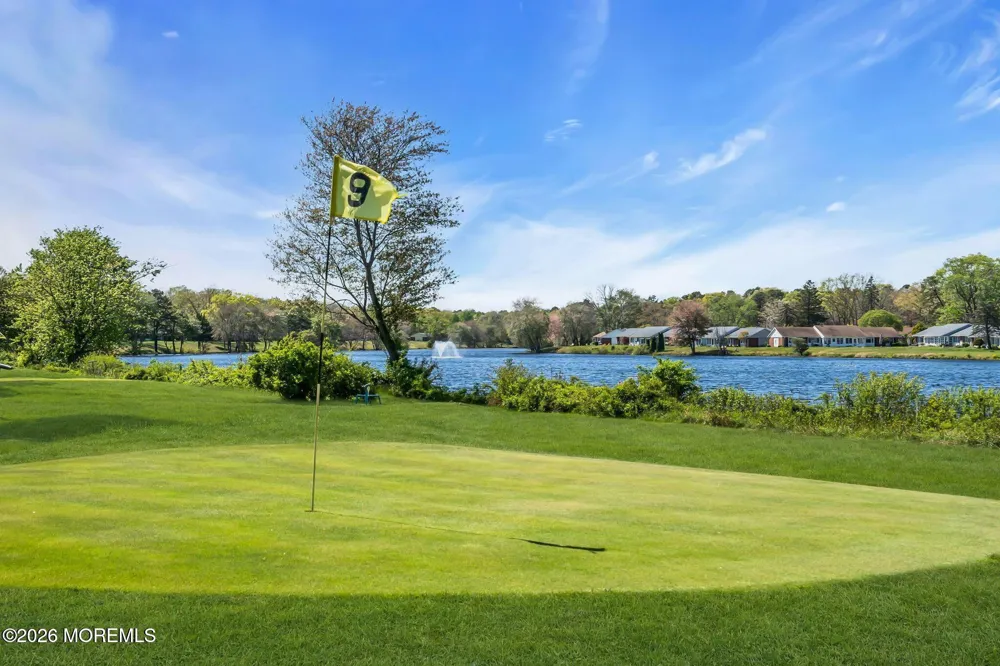 337 Canterbury Court Lakewood, NJ 08701