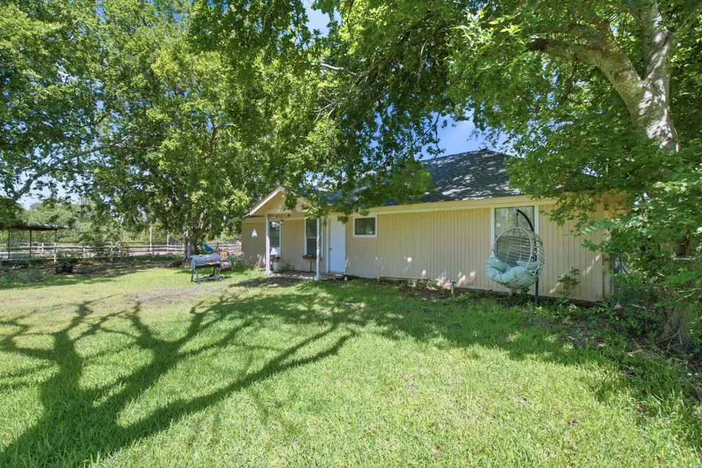 435 Horseshoe Trail W Aledo, TX 76008