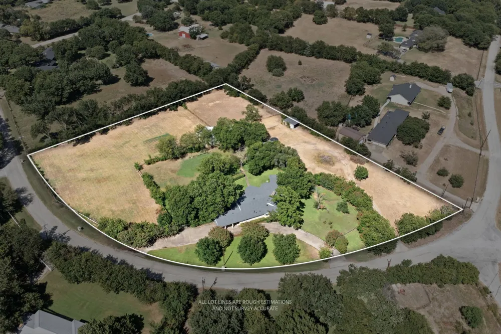 435 Horseshoe Trail W Aledo, TX 76008