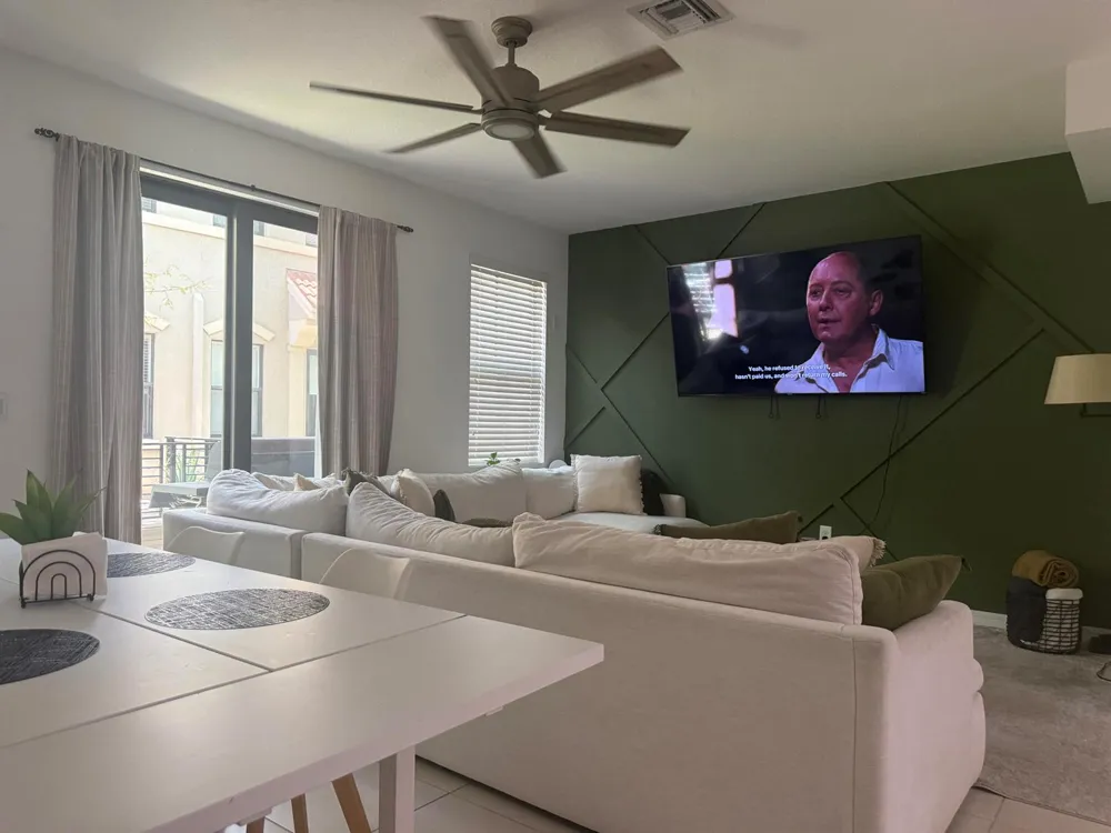 1091 NW 33RD STREET Pompano Beach, FL 33064