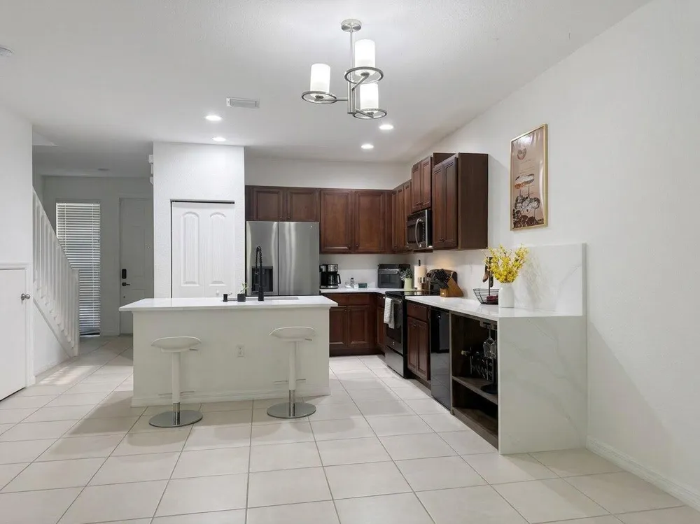 1091 NW 33RD STREET Pompano Beach, FL 33064