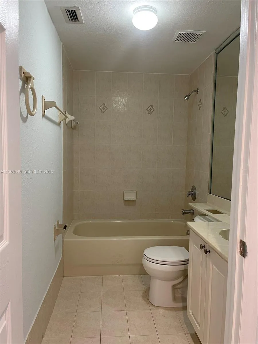 7380 NW 174th Ter #204 Hialeah, FL 33015
