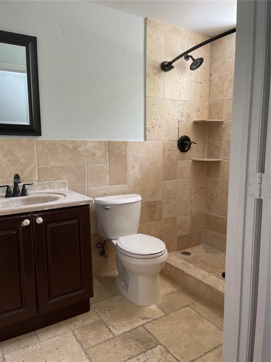 7380 NW 174th Ter #204 Hialeah, FL 33015