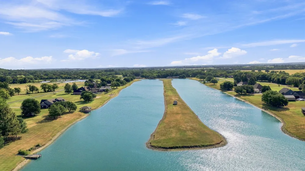 5665 Lakeview Drive Mounds, OK 74047