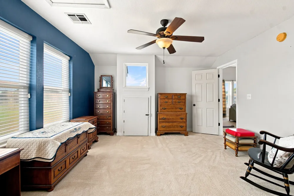 5665 Lakeview Drive Mounds, OK 74047