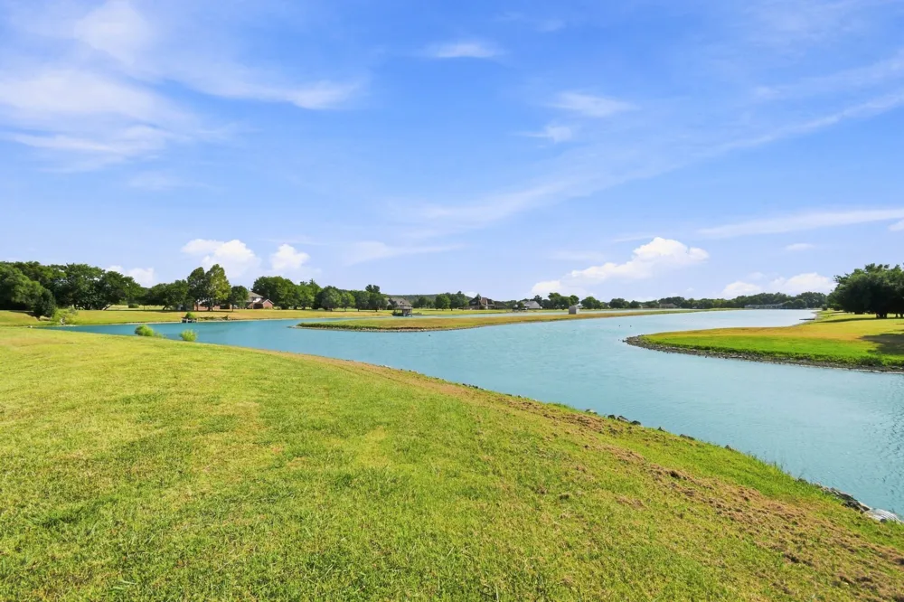 5665 Lakeview Drive Mounds, OK 74047