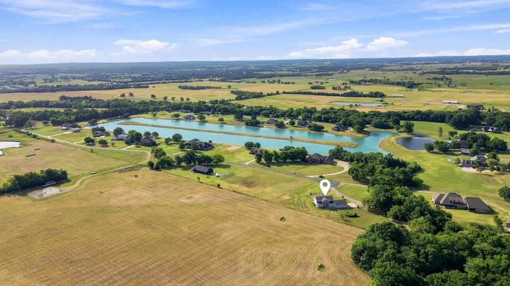 5665 Lakeview Drive Mounds, OK 74047