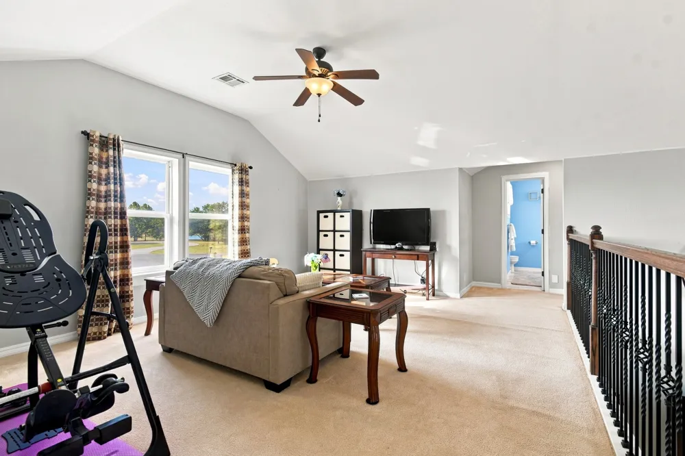5665 Lakeview Drive Mounds, OK 74047