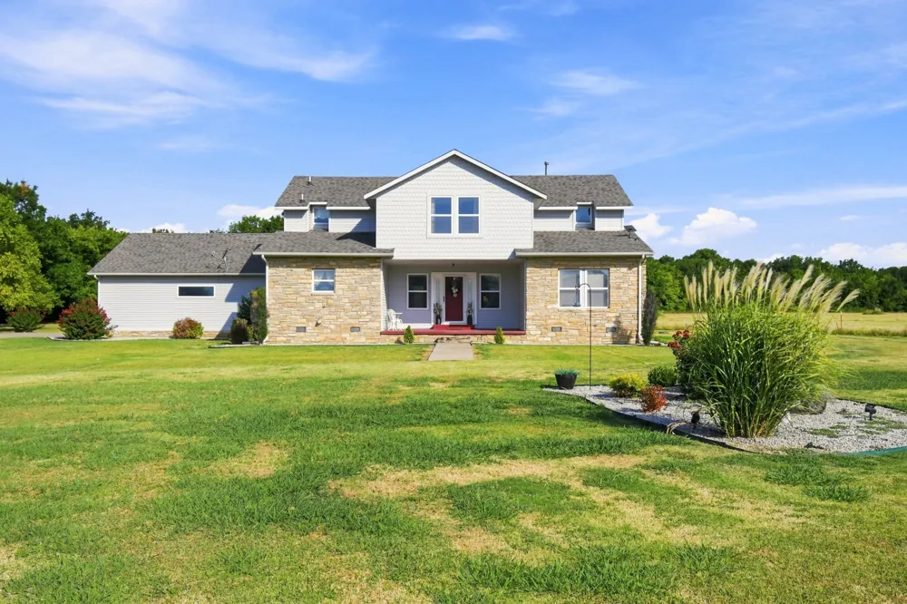 5665 Lakeview Drive Mounds, OK 74047