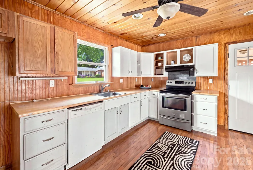 19 Pj Mcree Road Maiden, NC 28650