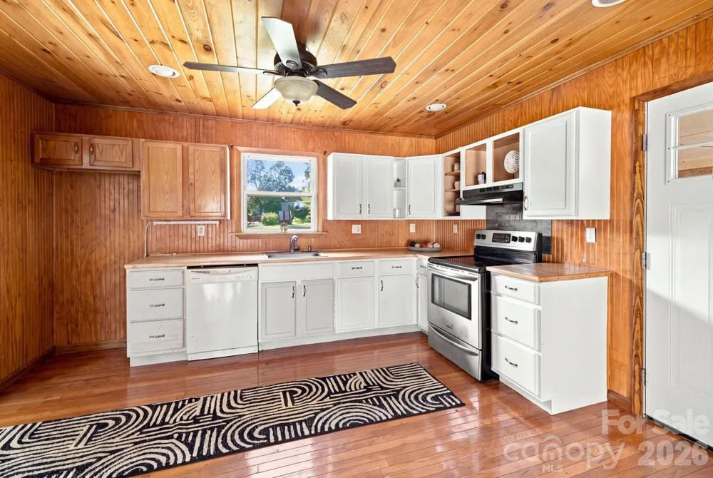 19 Pj Mcree Road Maiden, NC 28650