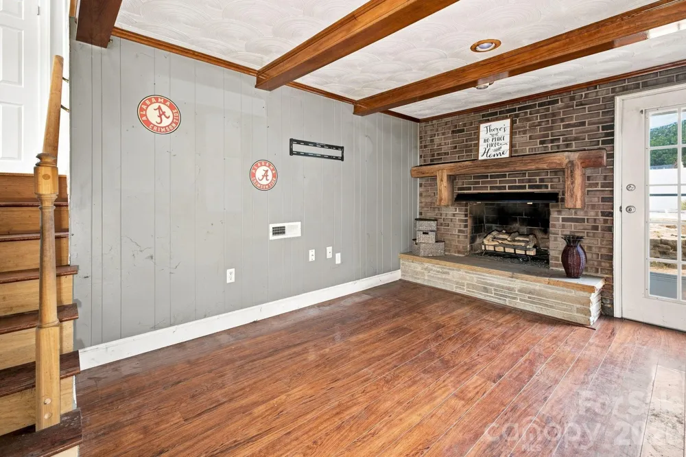 19 Pj Mcree Road Maiden, NC 28650