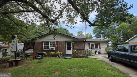 1566 Flicker RD