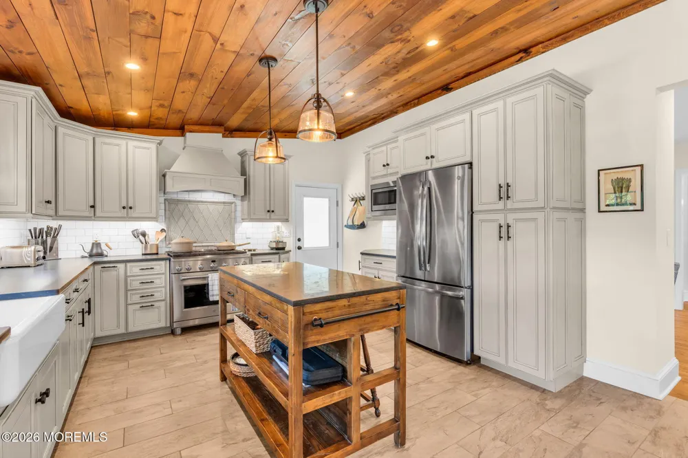 566 Prospect Avenue Spring Lake Heights, NJ 07762