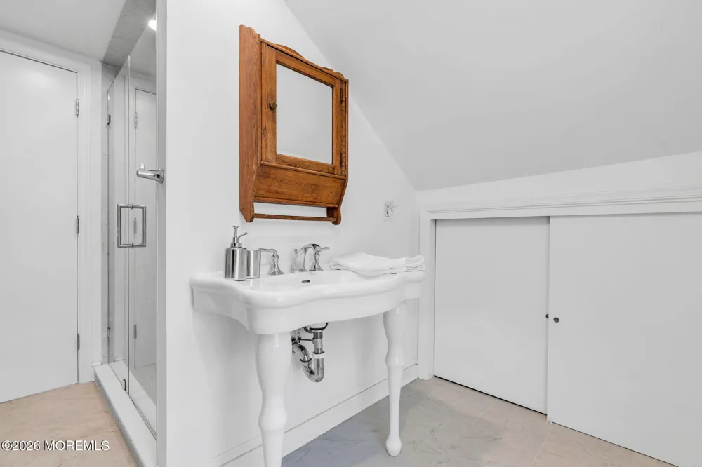 566 Prospect Avenue Spring Lake Heights, NJ 07762