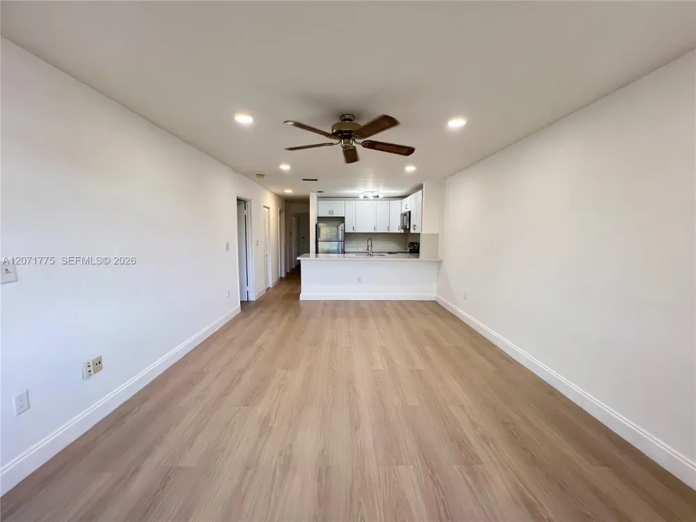 15665 SW 82nd Cir Ln #4-6 Miami, FL 33193