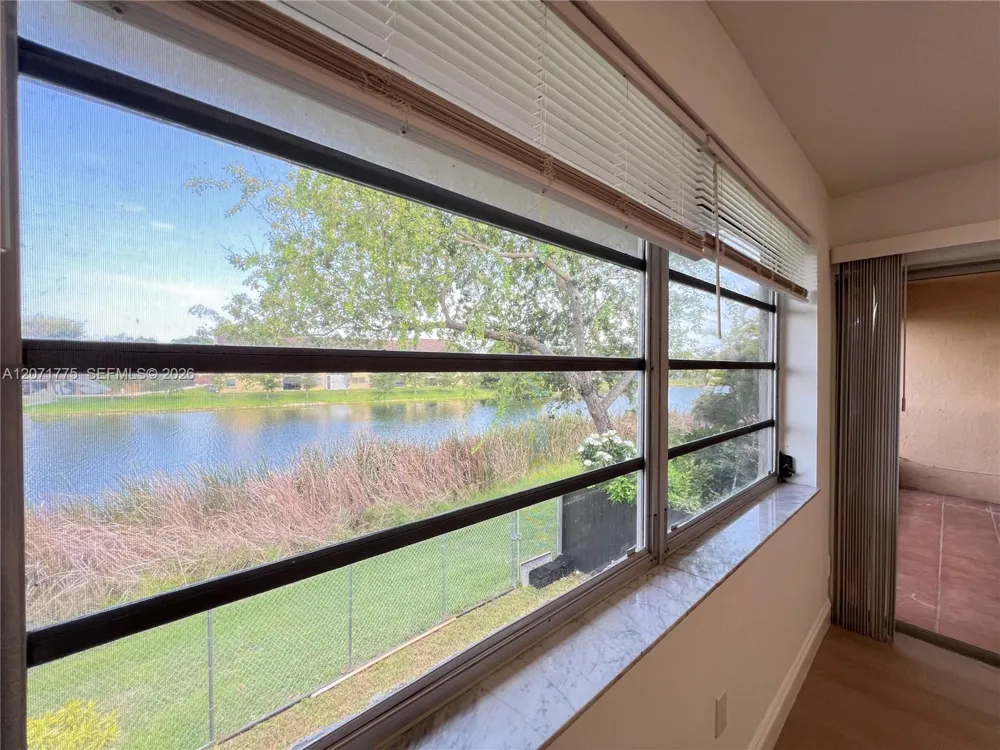 15665 SW 82nd Cir Ln #4-6 Miami, FL 33193
