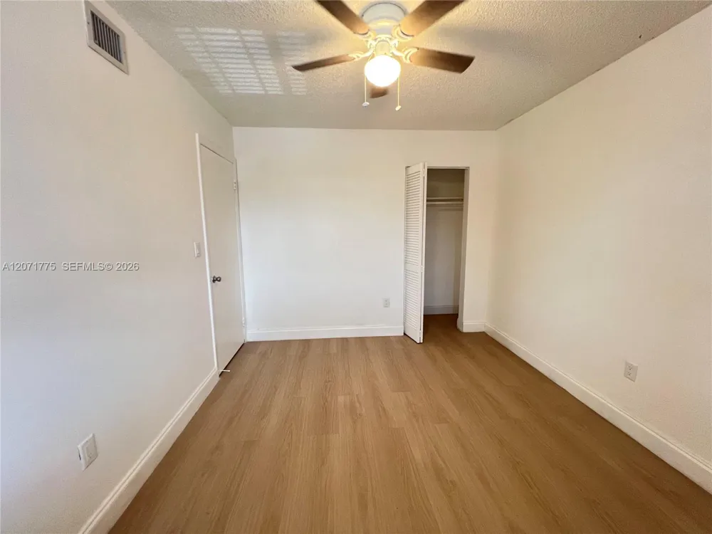 15665 SW 82nd Cir Ln #4-6 Miami, FL 33193