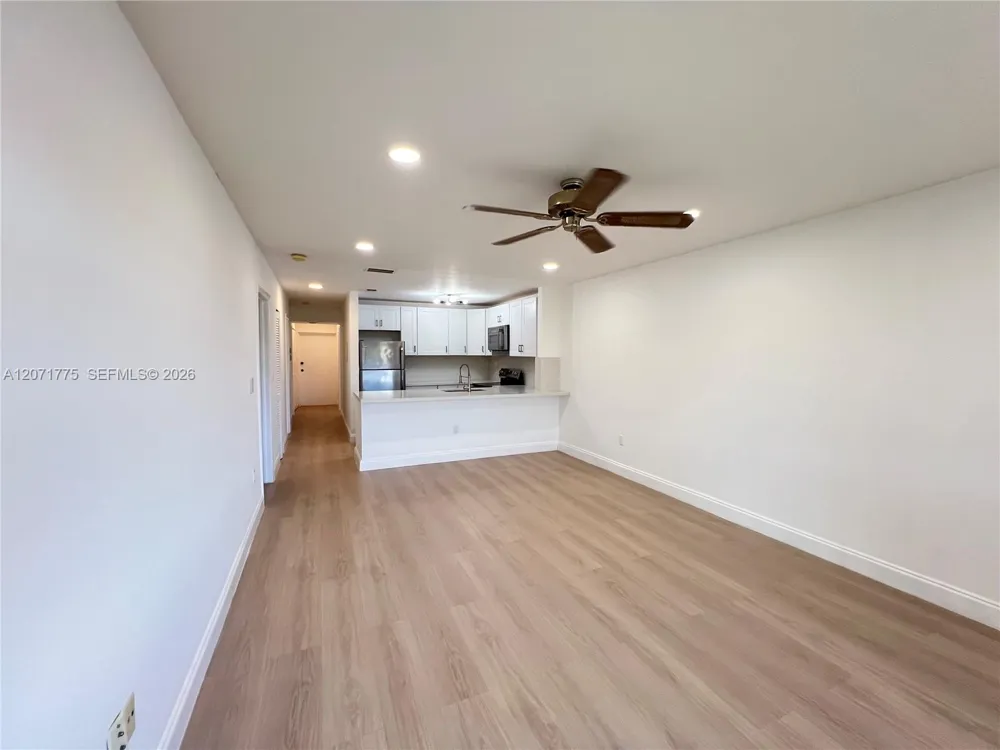 15665 SW 82nd Cir Ln #4-6 Miami, FL 33193