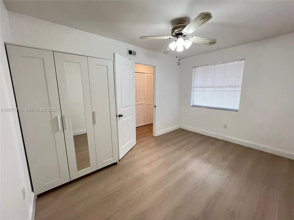 15665 SW 82nd Cir Ln #4-6 Miami, FL 33193