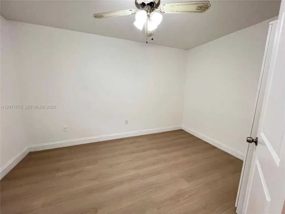 15665 SW 82nd Cir Ln #4-6 Miami, FL 33193