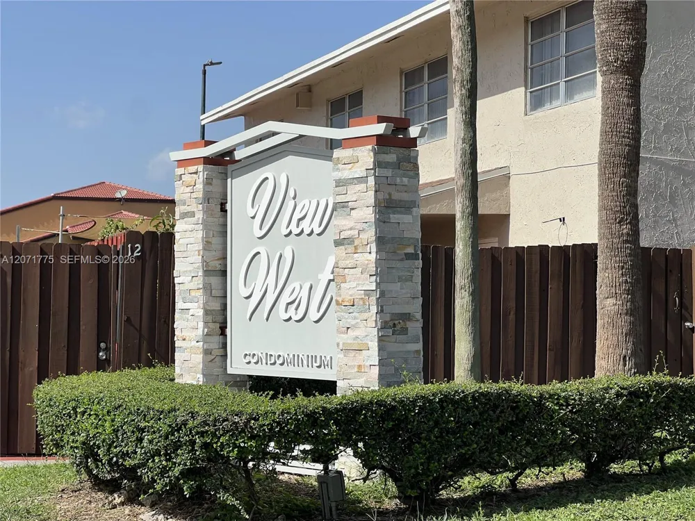 15665 SW 82nd Cir Ln #4-6 Miami, FL 33193