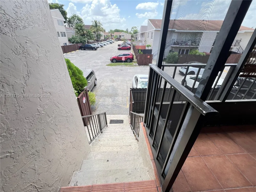 15665 SW 82nd Cir Ln #4-6 Miami, FL 33193
