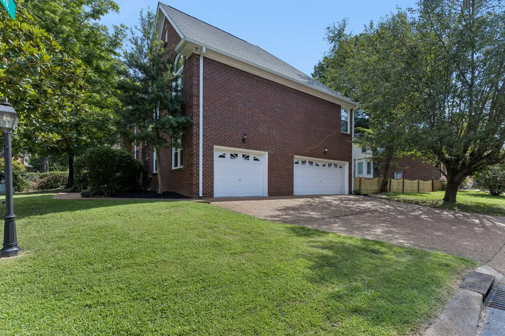 5301 Mast Pt Hermitage, TN 37076